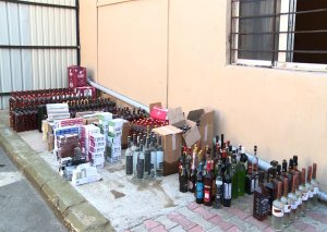 Aksiz markası olmayan içki və siqaretlər aşkarlanıb (FOTO)