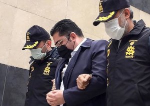 Azərbaycanın beynəlxalq axtarışa verdiyi iş adamı Türkiyədə tutulub FOTO