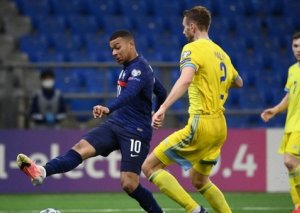 Fransa qalib gəldi, Mbappe penaltini qaçırdı