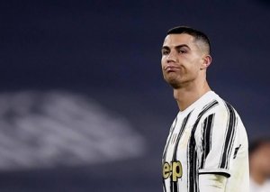 Ronaldo gələcəyinə dair qərarı mövsümün sonunda verəcək