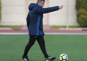 "Qarabağ"ın baş məşqçisi ilə hakimlər arasında mübahisə yaranıb