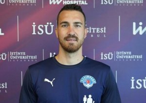 "Fənərbağça"dan ayrıldı, "Kasımpaşa" ilə müqavilə bağladı