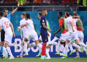 Killian Mbappe üzr istəyib