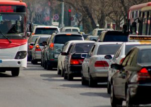 Bakının əsas küçə və prospektlərində sıxlıq var - SİYAHI