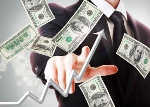 Dollar bütün dünyada bahalaşır –
