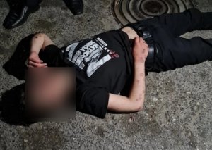 Bakıda "Patı" qəbul edən gənc küçədə komaya düşdü - FOTO