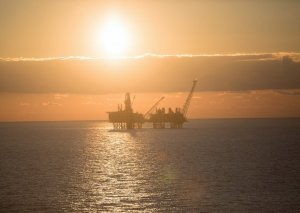 bp yeni kəşfiyyat quyusu üçün Ətraf Mühitə və Sosial-iqtisadi Sahəyə Təsirin Qiymətləndirilməsi sənədinin açıq müzakirəsini keçirir