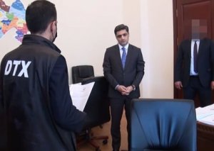 Vəkil nazir müavininə bəraət istədi -