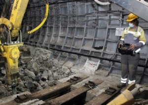 Bakı metrosunun tunellərində dəmir-beton bloklar ağac şpalları əvəz edəcək