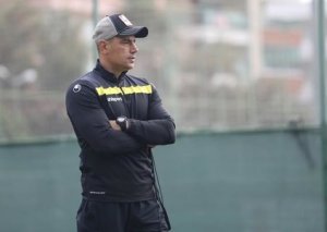 "Alanyaspor" Çağdaş Atanla yolları ayırdı