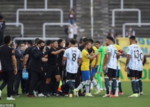 Braziliya - Argentina oyunu təxirə salındı VİDEO