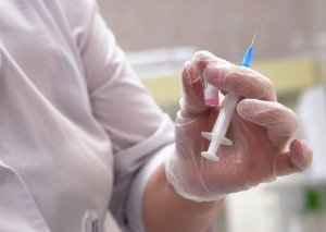 Üçüncü doza növbəti ildən hamıya tətbiq edilə bilərmi?