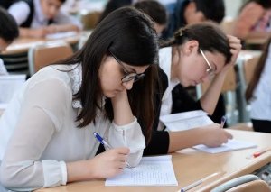 Ali məktəblərə qəbul olunan abituriyentlərin qeydiyyat müddəti uzadılıb