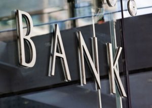 Banklarla bağlı yeni qərar -