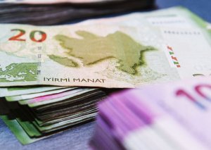 ABŞ dollarının məzənnəsi dəyişməyərək 1,7000 manat təşkil edib