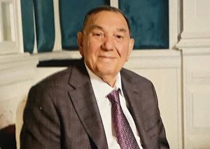 Polkovniki Maksim Qədirov vəfat edib.