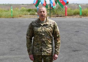 Bu hərbçilər təltif edildi