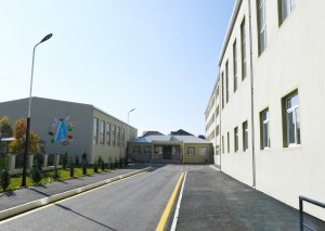 Abşeronda valideynlərin xəbəri olmadan övladları başqa məktəbə köçürülüb