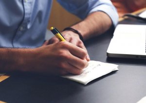 Azərbaycanda 17 kollec publik hüquqi şəxs statusu alıb