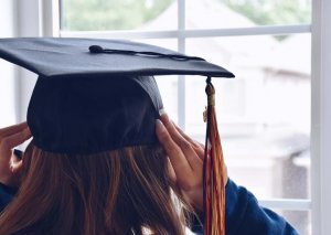 Baş Prokurorluq xaricdə təhsil almaq istəyən şəxslərə xəbərdarlıq edib