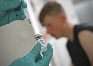 Artıq vaksin vurduran yeniyetmələr var