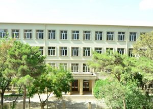 Bakıda məşhur məktəb koronavirusa görə bağlandı