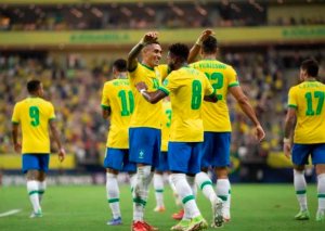 Braziliya Uruqvayı darmadağın etdi