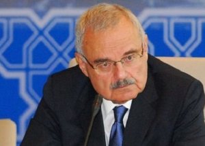 Artur Rasi-zadənin səhhətində problem yarandı, xaricə aparıldı