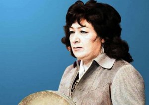 Xəlilağa 16 yaşlı Rübabəyə aşiq olur