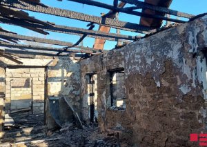 Ata və iki övladının yanaraq öldüyü evdən