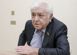 Aqil Abbas: “Kim arvadından, ərindən boşanmaq istəyirsə...”