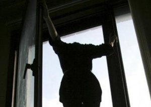 İntihar etmək istəyərkən xilas edildi