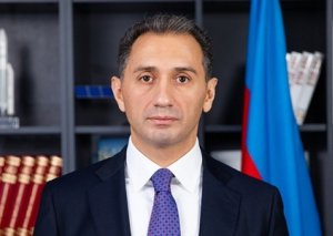 Rövnəq Abdullayevin yerinə nazir seçildi