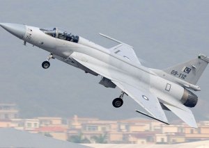 Azərbaycan Pakistandan qırıcı təyyarələr alır?