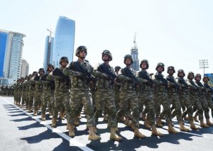Hərbi qulluqçularla bağlı yeni qanun HAZIRLANIR