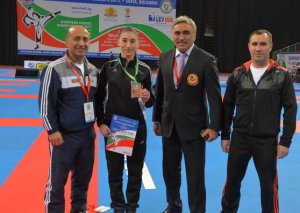 Karate üzrə dünya çempionatında ikinci gün: Debütant mübarizəni dayandırdı