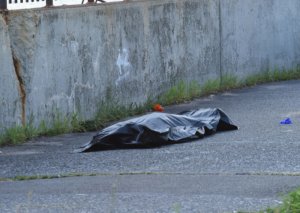 Bakıda ürək tutması keçirən sürücü qəza törədərək ölüb