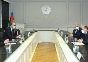 Təhsil naziri Putinin nümayəndəsi ilə Azərbaycan-Rusiya əməkdaşlığını müzakirə edib