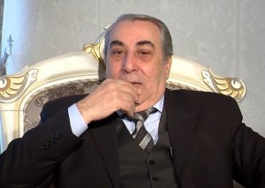 Əməkdar artist ölüm ayağındadır, xanımı DANIŞDI