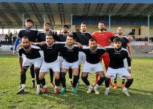 Azərbaycanda baş məşqçinin kürəkəni hakimi döyüb