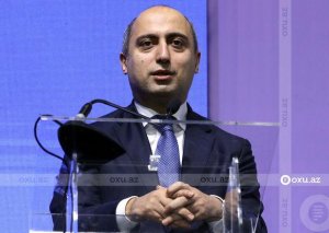 “Bir çox inkişaf etmiş ölkələrdə 12 illik tədris tətbiq edilir” - Emin Əmrullayev