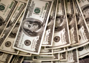 Bir milyon dollar dələduzluqda ittiham olunan keçmiş polis HAKİM QARŞISINDA