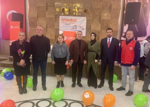 İstanbulda Heydər Əliyevin Anım Günü keçirilib