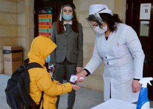 Bakıda daha bir məktəb əyani tədrisə qayıtdı