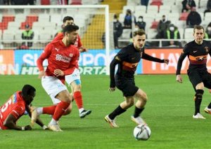 “Qalatasaray” və “Fənərbaxça” məğlub oldu