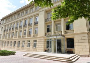 300 məktəbdə koronavirusa qarşı nəzarət tədbirləri yoxlanılıb