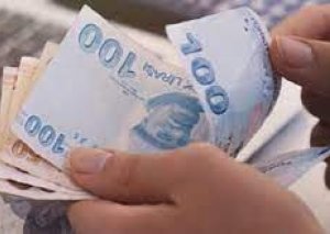 Türkiyədə bir dolların qiyməti 16 lirəni keçdi