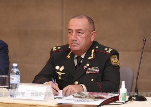 General müharibədə fərqlənən hərbi qulluqçuların təltif olunmasından DANIŞDI