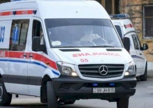 Bakı sakini başından bıçaqlandı