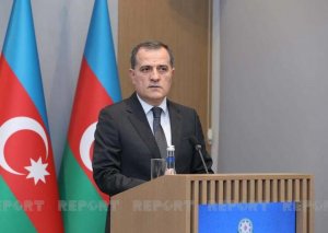 Ceyhun Bayramov Avstriyaya gedib